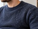 Не выбрасывайте свитер из-за катышков: простой способ освежить вещь без специальной машинки
