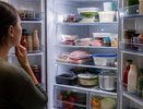 Вы сами сокращаете срок хранения продуктов: 7 ошибок в холодильнике, которые совершают даже опытные хозяйки