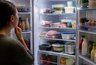 Вы сами сокращаете срок хранения продуктов: 7 ошибок в холодильнике, которые совершают даже опытные хозяйки
