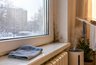 На окнах появляется вода, а на подоконнике сырость: как уменьшить конденсат зимой