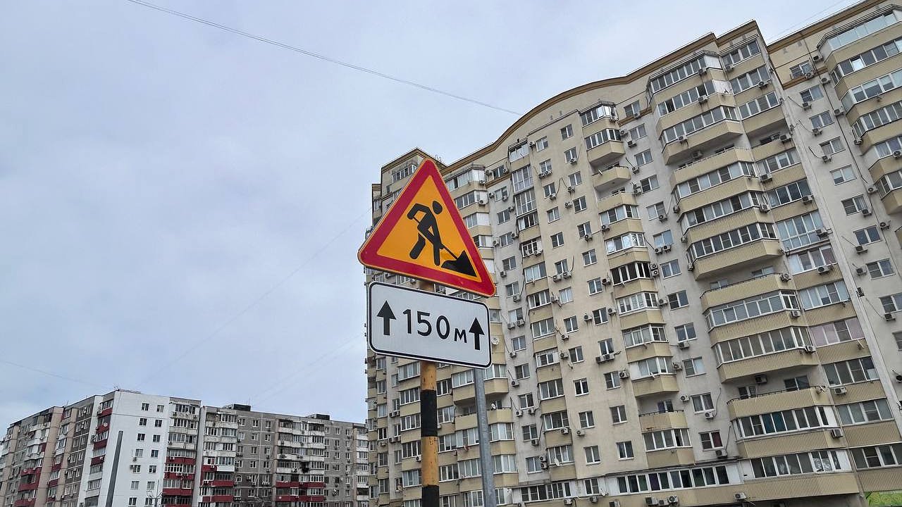 Главная картинка новости: В Краснодаре с начала года привели в порядок 55 проблемных участков дорог