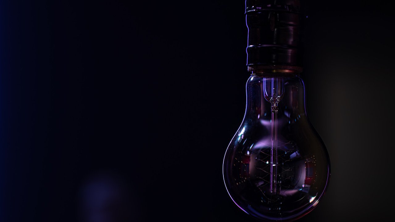 Главная картинка новости: Энергетический кризис на Украине как бизнес-схема: кто зарабатывает на темноте и отключениях