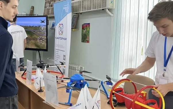 В Новороссийске прошел форум по дронам: студентам показали военные и гражданские технологии