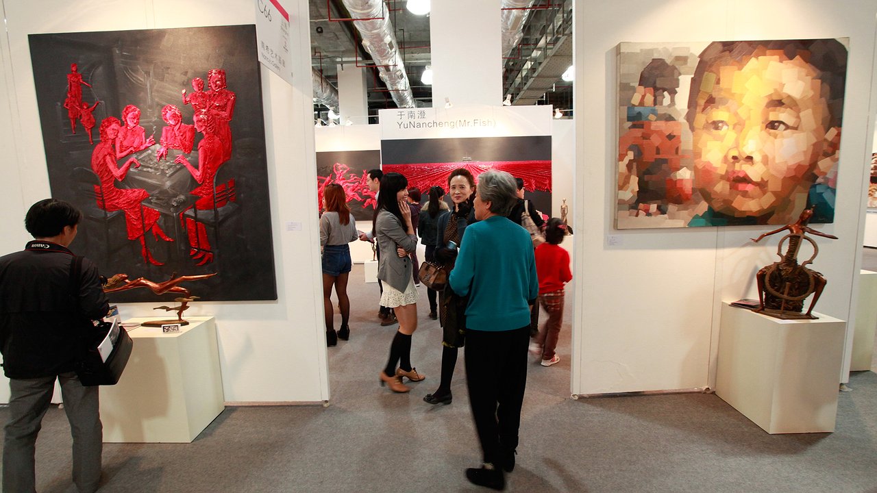 Главная картинка новости: В Краснодаре открылась выставка китайского художника Сун Кэ «Поэзия в красках»