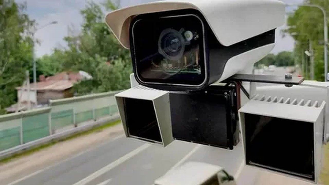 Главная картинка новости: В Новороссийске установят камеру, которая заставит водителей сбросить скорость до 40 км/ч