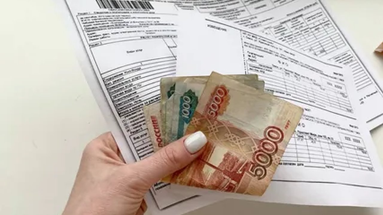 Главная картинка новости: Жители Новороссийска в шоке: счета за коммуналку взлетели в полтора раза