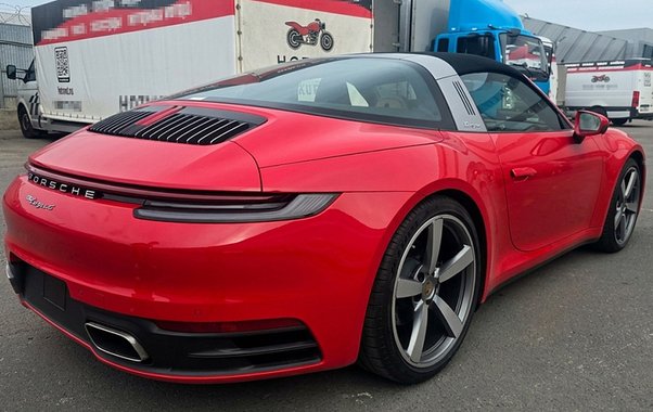 Новороссийская таможня пресекла попытку незаконного ввоза Porsche под видом транзита