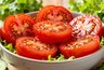Маринованные помидоры за 15 минут: эта закуска исчезает со стола первой