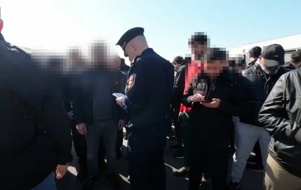 Полиция провела облаву на овощной базе под Краснодаром: выявлено более 200 нелегальных мигрантов