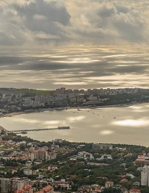 Роспотребнадзор не нашел загрязнений морской воды в Геленджике на фоне ЧС в Туапсе