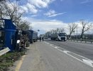 Массовое ДТП в Армавире: КамАЗ протаранил несколько машин на светофоре