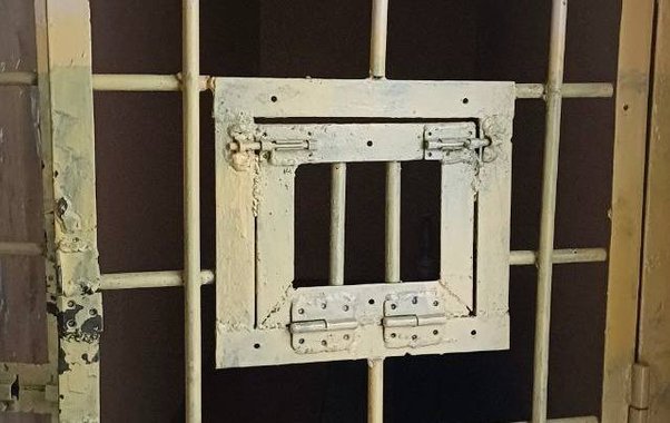 Министра тарифной политики Красноярского края задержали за взятку в 10 миллионов рублей