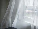 Тюль светлеет на глазах: один раствор вернёт белизну шторам без отбеливателей