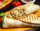 В Новороссийске шаурмичную закрыли на всё лето за массовое отравление