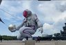 На площади Новороссийска появились гигантский космонавт и Луна: успейте увидеть до 18 июня