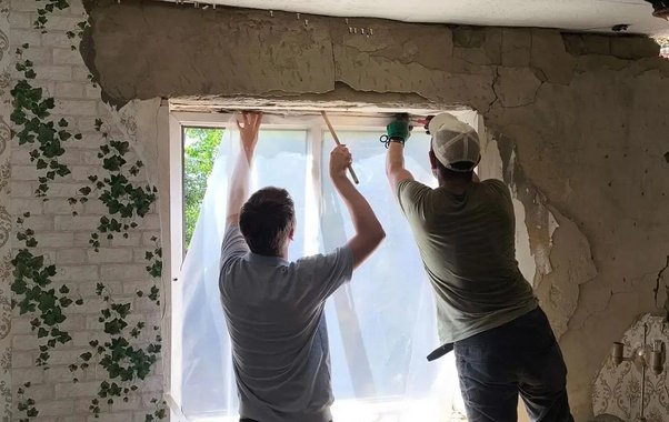 Ремонт дома в Краснодаре после атаки БПЛА завершат в августе: жители получат компенсации