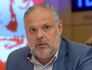 "Саботаж и спекуляции": экономист Хазин заявил, что дефицит бензина создают искусственно