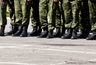 Могут ли на работе вручить повестку в военкомат: законно ли это и что делать сотруднику