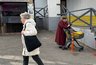 Одиноким пенсионерам помогут деньгами и заботой — полный список льгот