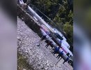 В Лазаревском районе Сочи вертолет МЧС экстренно сел в русле реки из-за отказа двигателя