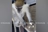 «Не гость, а хозяин»: в Новороссийске мартышка захватила балкон пенсионерки и отказалась уходить