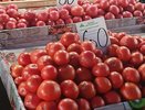 Почему дешёвые помидоры на рынке Новороссийска пресные: версия продавцов