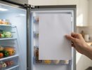 Вставляю лист бумаги в дверцу — и холодильник работает как швейцарские часы: лайфхак от мастера