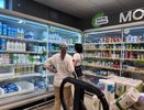Путин подписал закон о контроле за ценами на продукты: что изменится для пенсионеров