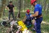 3 км по лесу на самодельных носилках: в Туапсинском округе спасли туристку с болями в животе