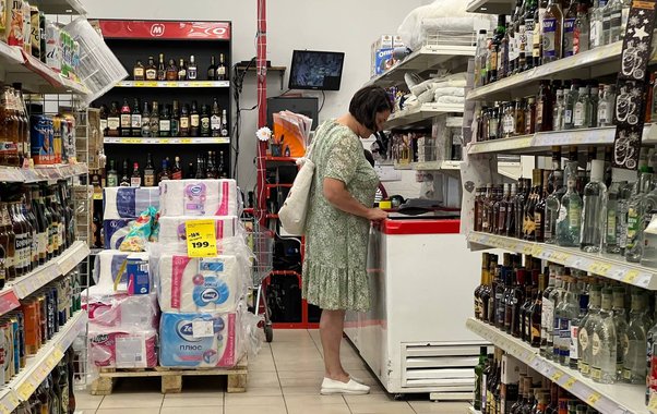 Соседку оштрафовали на 3 000 за пакет: я в шоке — делюсь, как не попасться