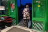 Пенсия меньше 32 577 рублей? Тогда вам положен целый пакет льгот — многие о нём не знают