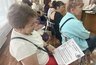 Полиция Новороссийска научила пенсионеров получать госуслуги онлайн: зачем это нужно