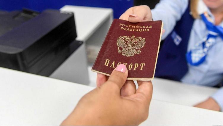 Новые правила регистрации по месту жительства и сроки выдачи паспортов: как изменится жизнь новороссийцев в июле