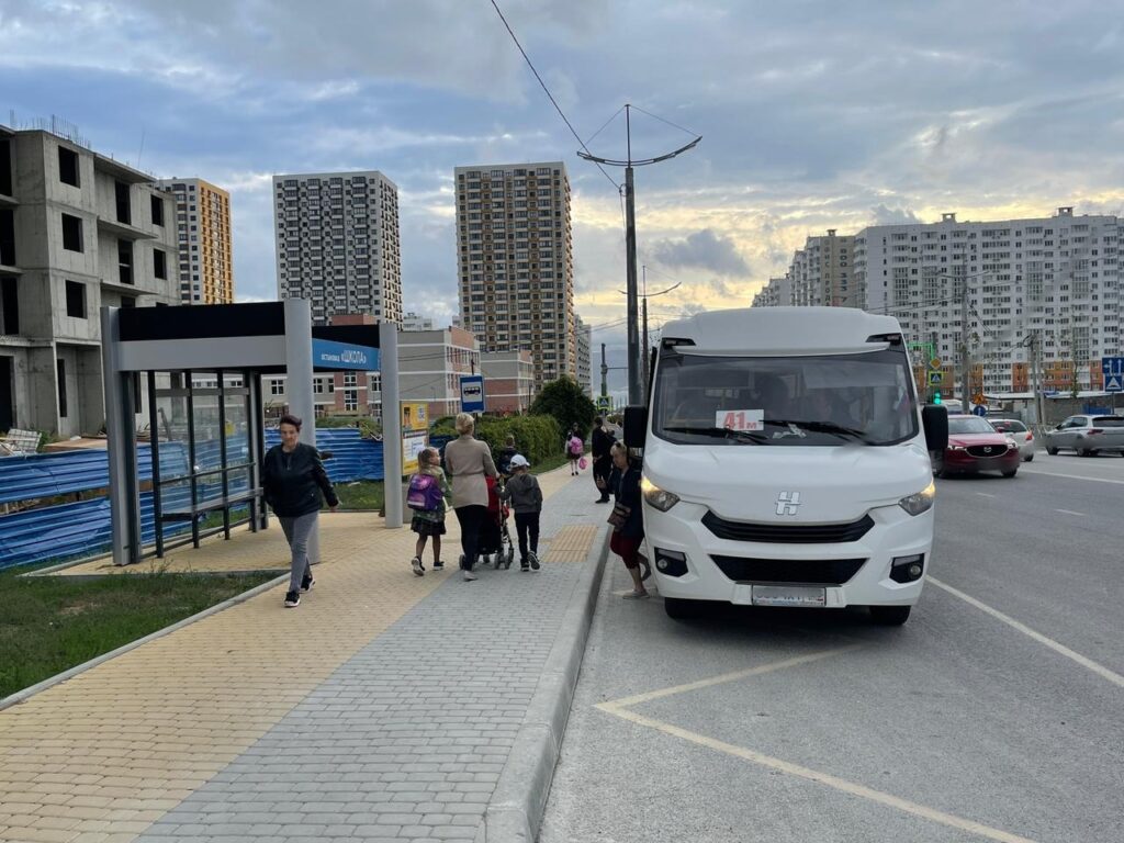 Новороссийцы смогут поменять транспортные карты на новые с 11 ноября