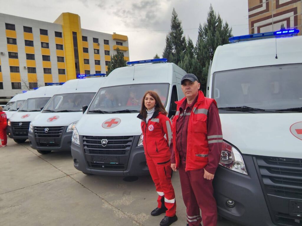 В Новороссийске появились два новых автомобиля скорой помощи